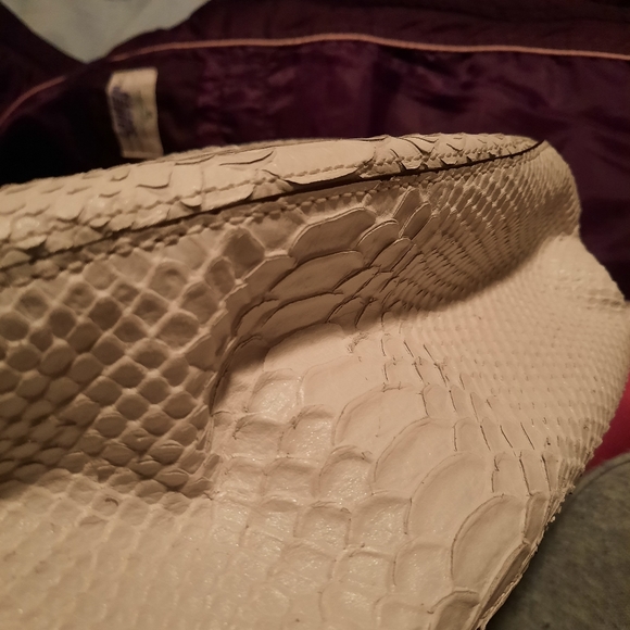 *BNWOT* White croc skin COACH purse - Picture 6 of 8